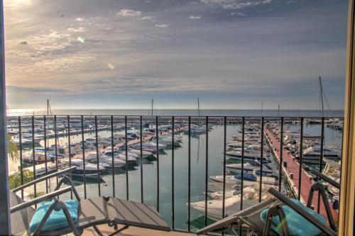 Puerto Banus First Line With Sea And Marina Views Apartamento Marbella